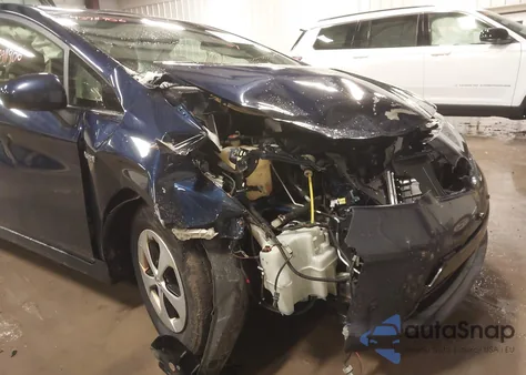 2015 Toyota Prius Three из США, поврежденный, VIN JTDKN3DU7F1902527